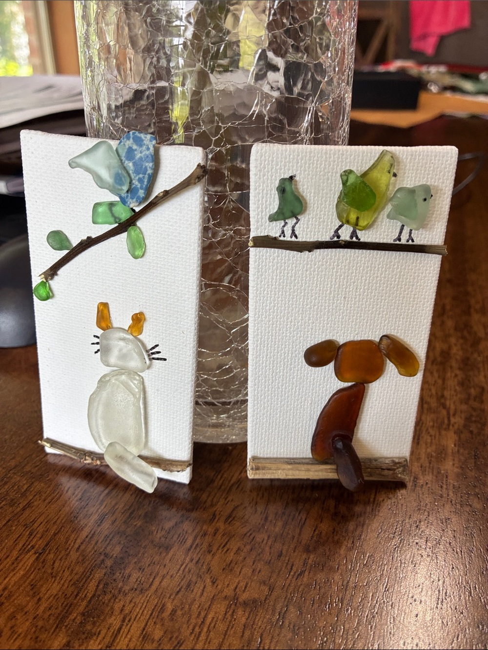 Dog and cat lovers Coastal Decor. 
Genuine SeaGlass from world travel trips💝